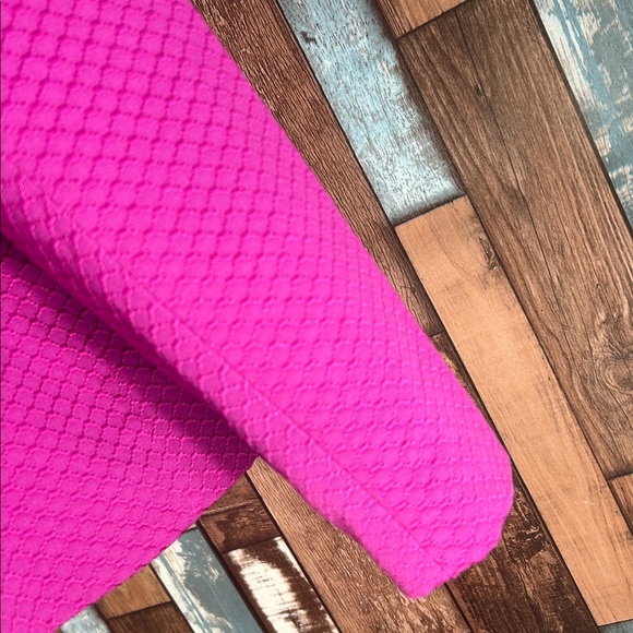 Liz Baker Fuchsia Textured Blazer - Picture 14 of 15